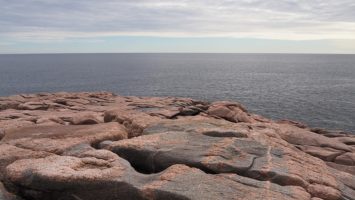 Rocky shoreline, Cabot Trail